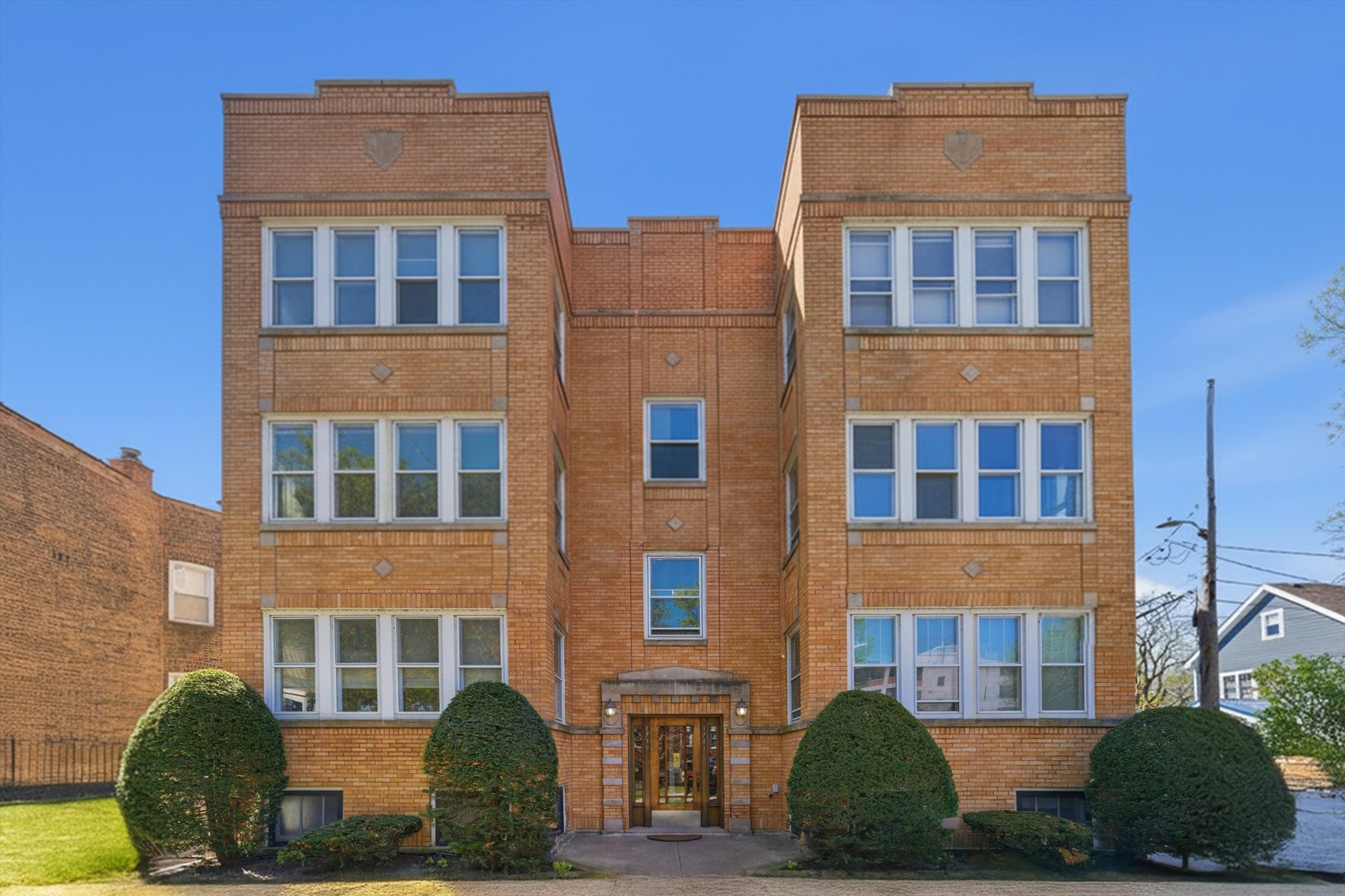 1739 West Gregory Avenue Chicago IL 60640