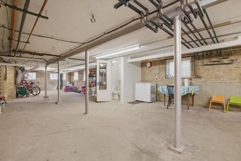 1739 West Gregory Avenue Chicago IL 60640