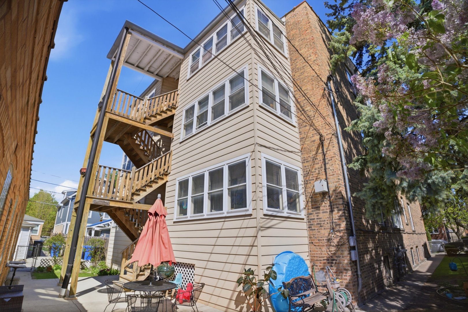 1739 West Gregory Avenue Chicago IL 60640