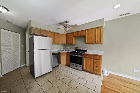 2720 East 75th Street Chicago IL 60649