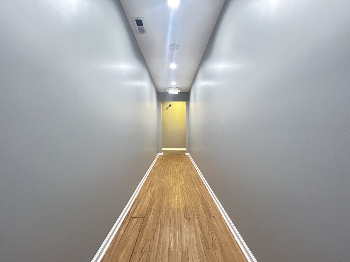 2720 East 75th Street Chicago IL 60649