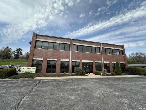 4950 38TH Avenue Moline IL 61265