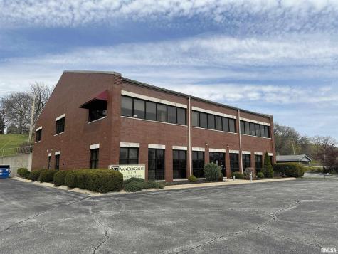 4950 38TH Avenue Moline IL 61265