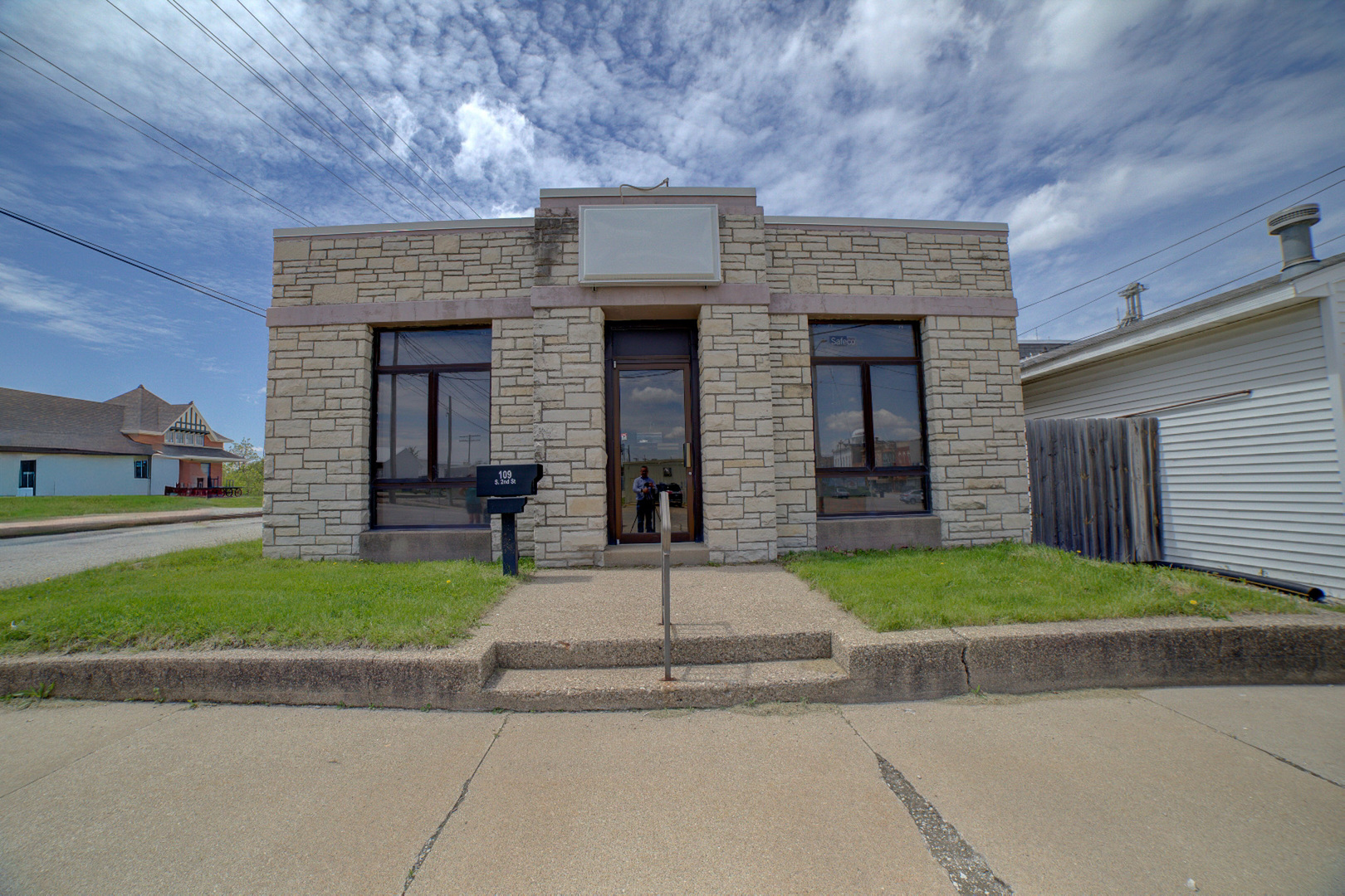 109 South 2nd Street Watseka IL 60970