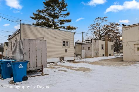 242 West Jeffery Street Kankakee IL 60901