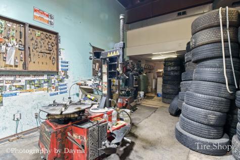 242 West Jeffery Street Kankakee IL 60901