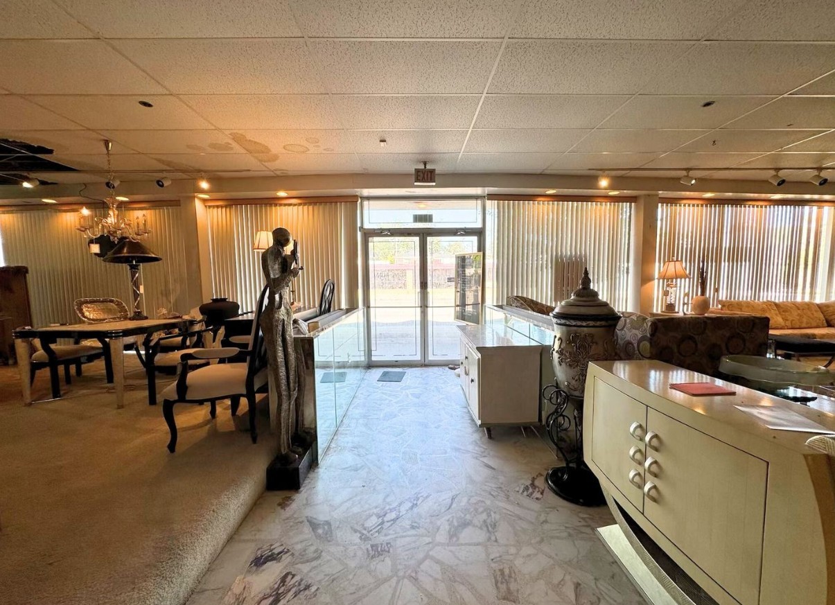3451 West Peterson Avenue Chicago IL 60659