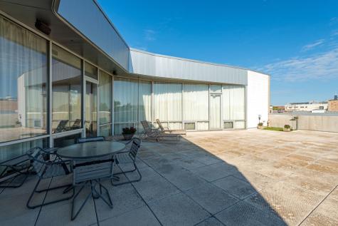 2054 West Grand Avenue Chicago IL 60612