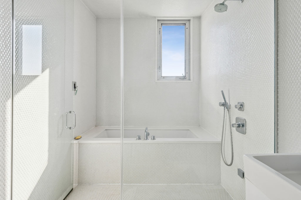 2054 West Grand Avenue Chicago IL 60612