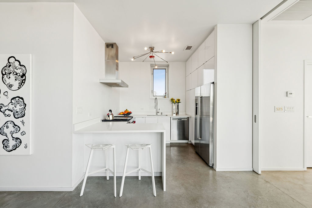 2054 West Grand Avenue Chicago IL 60612