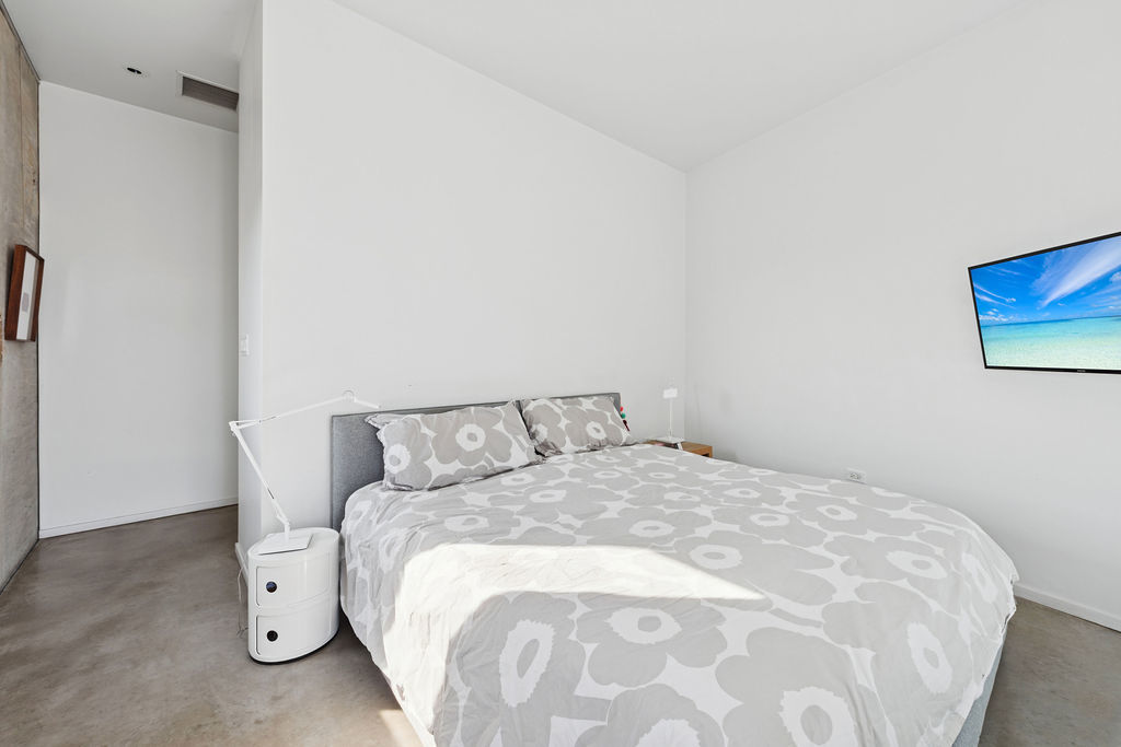 2054 West Grand Avenue Chicago IL 60612