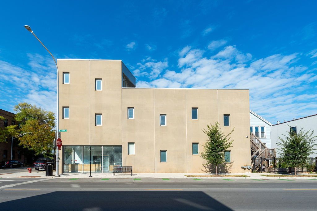 2054 West Grand Avenue Chicago IL 60612