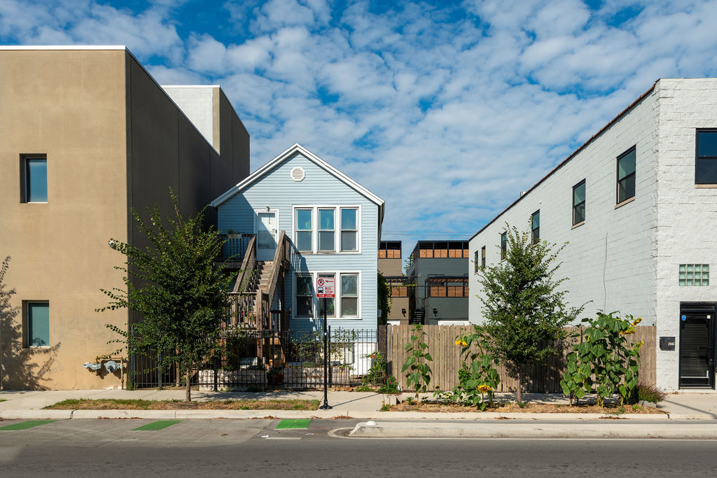 2054 West Grand Avenue Chicago IL 60612