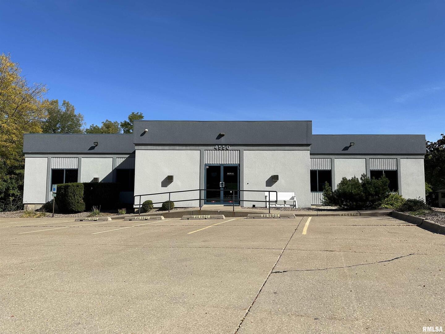 4550 Kennedy Drive East Moline IL 61244