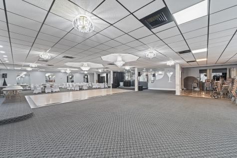 10140 South Roberts Road Palos Hills IL 60465