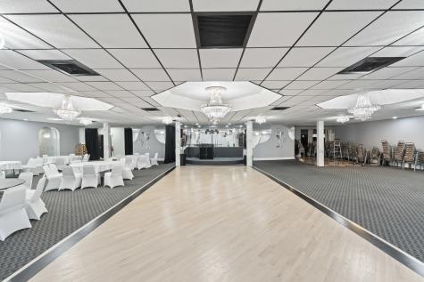 10140 South Roberts Road Palos Hills IL 60465