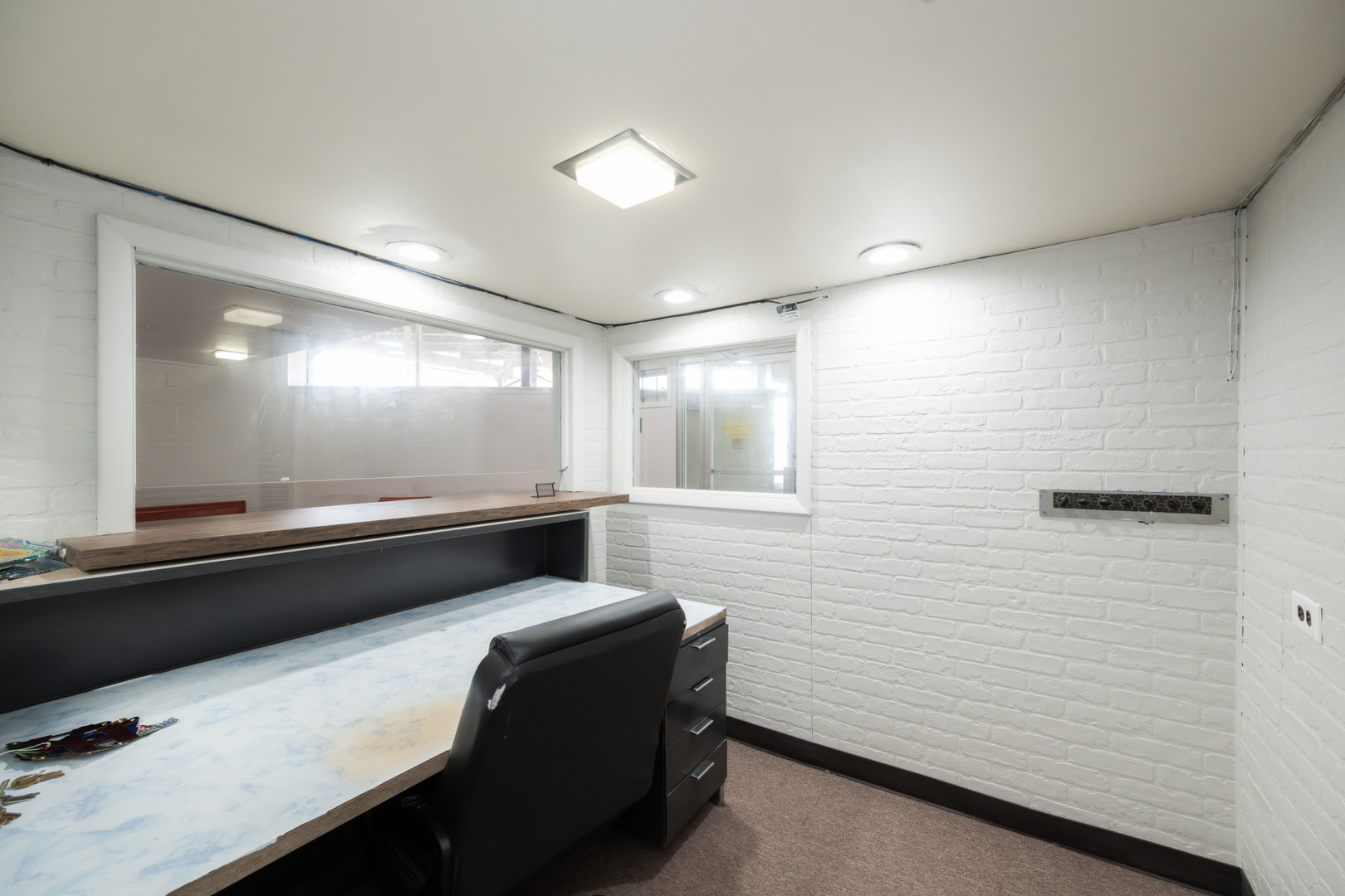 2815 North Kimball Avenue Chicago IL 60618