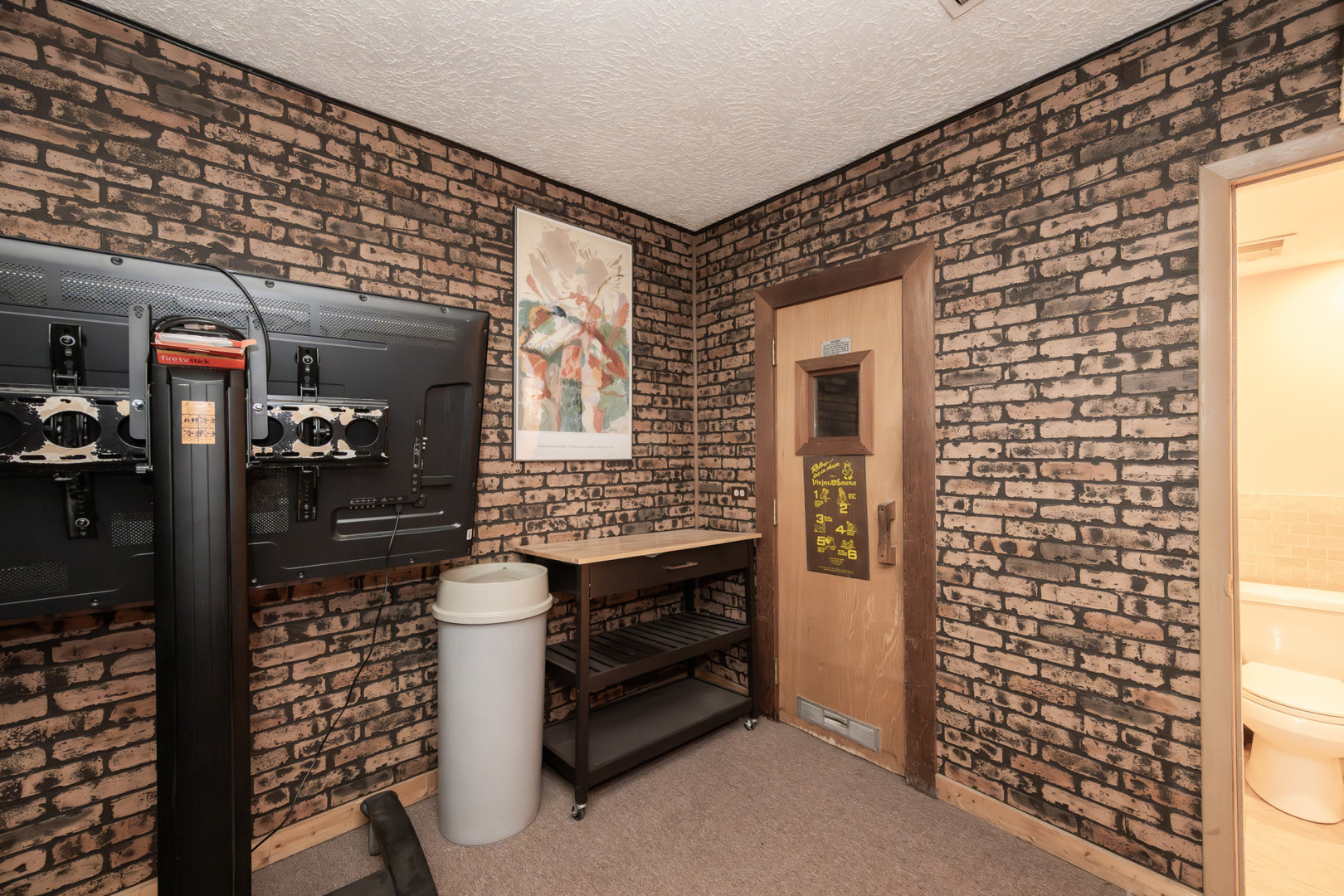 2815 North Kimball Avenue Chicago IL 60618
