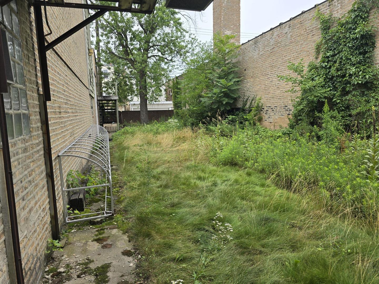 5638 North Western Avenue Chicago IL 60659