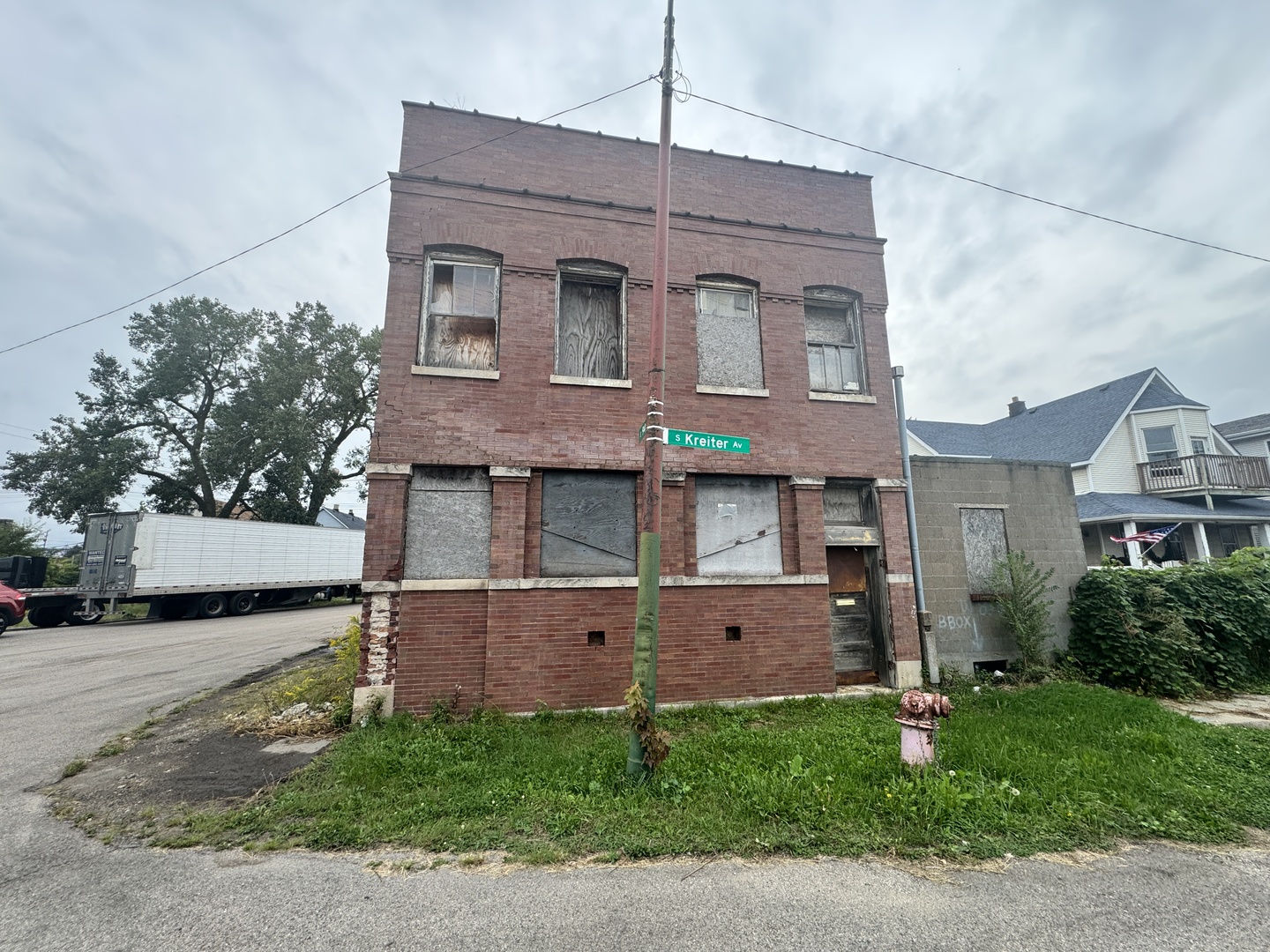 9398 South Kreiter Avenue Chicago IL 60617