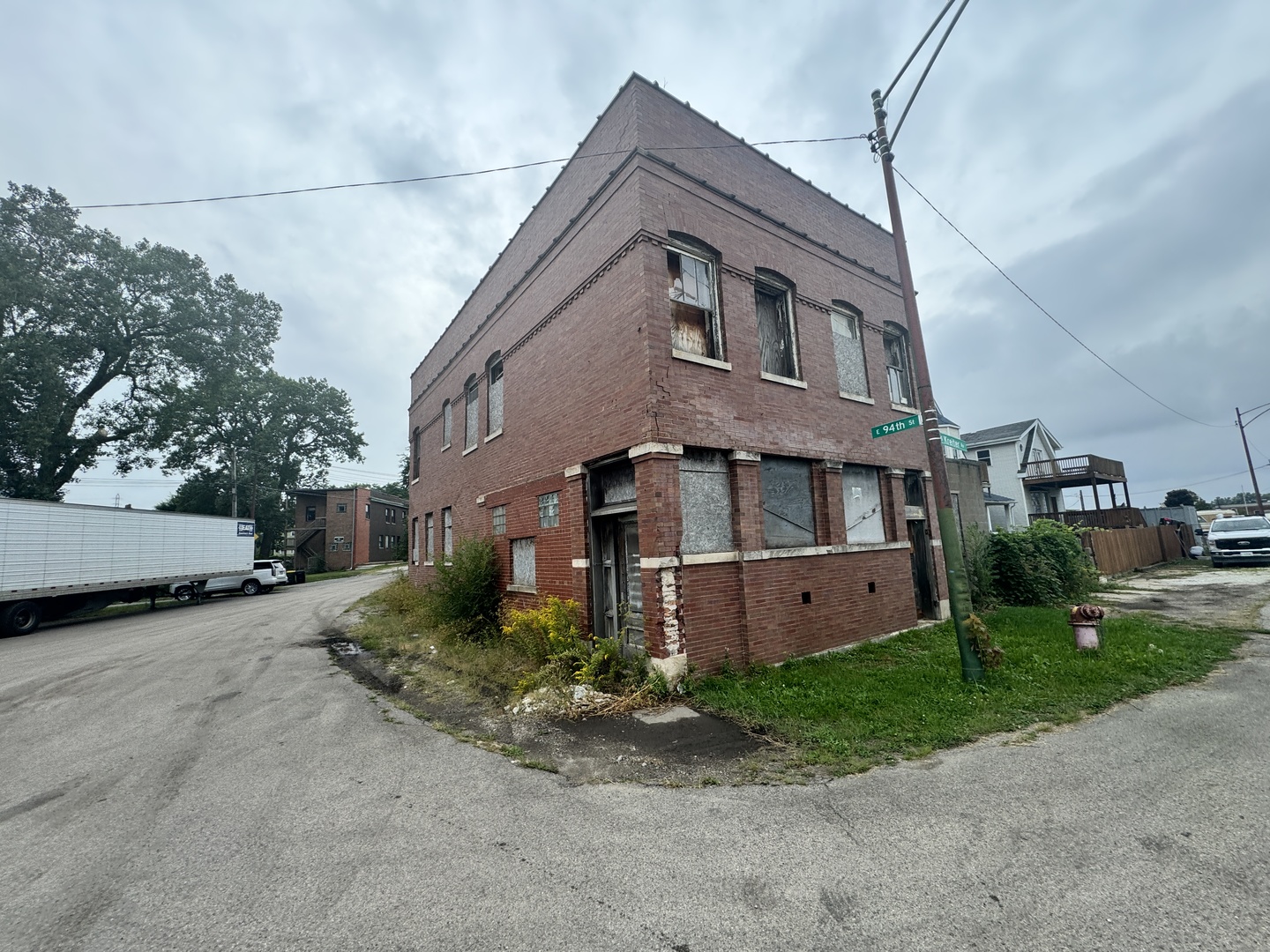9398 South Kreiter Avenue Chicago IL 60617