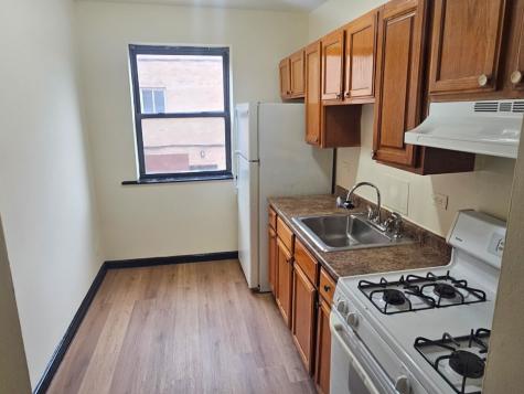6820 South Perry Avenue Chicago IL 60621