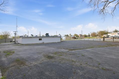 682 Park Avenue Genoa IL 60135
