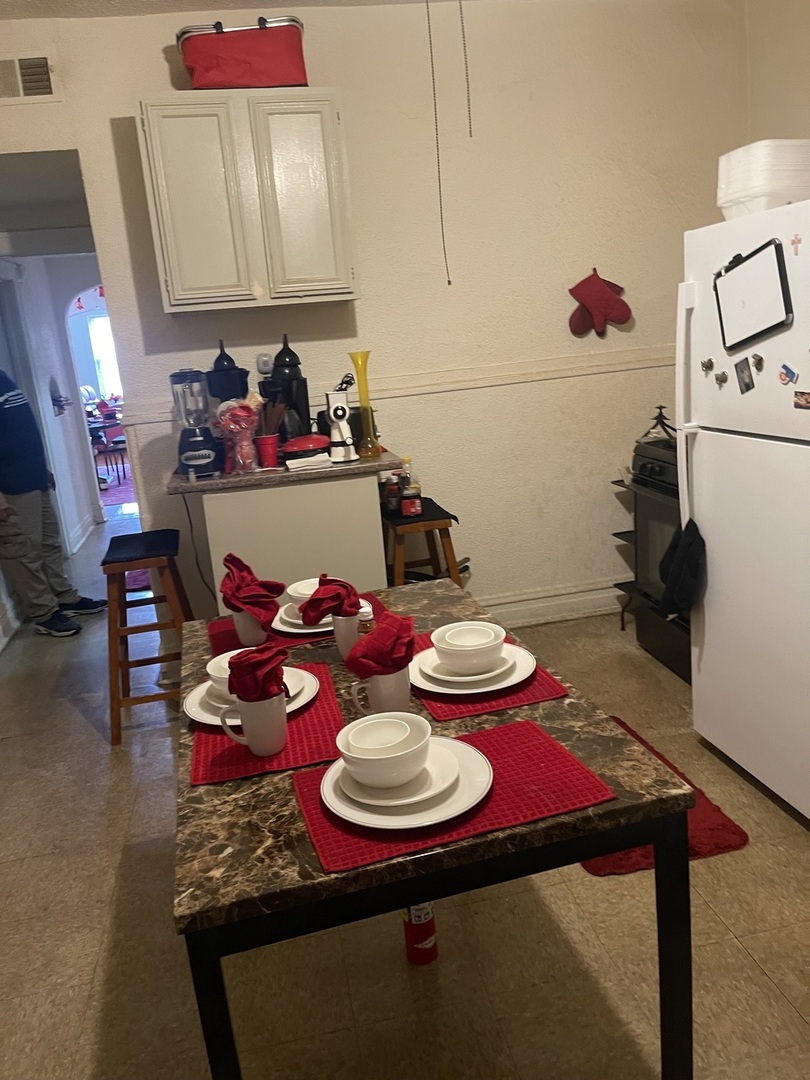 1013 West 63rd Street Chicago IL 60621