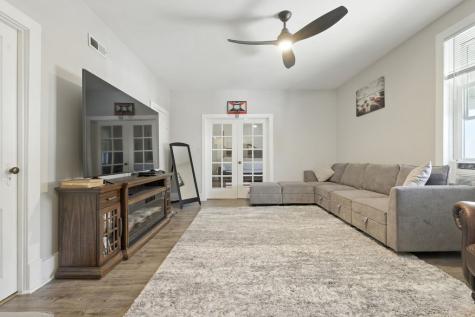 9936 Main Street Hebron IL 60034