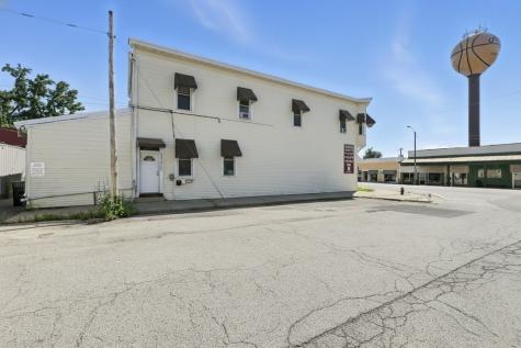 9936 Main Street Hebron IL 60034