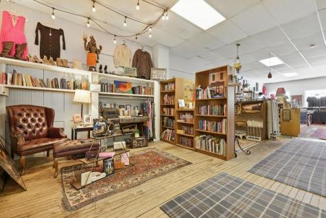 9936 Main Street Hebron IL 60034