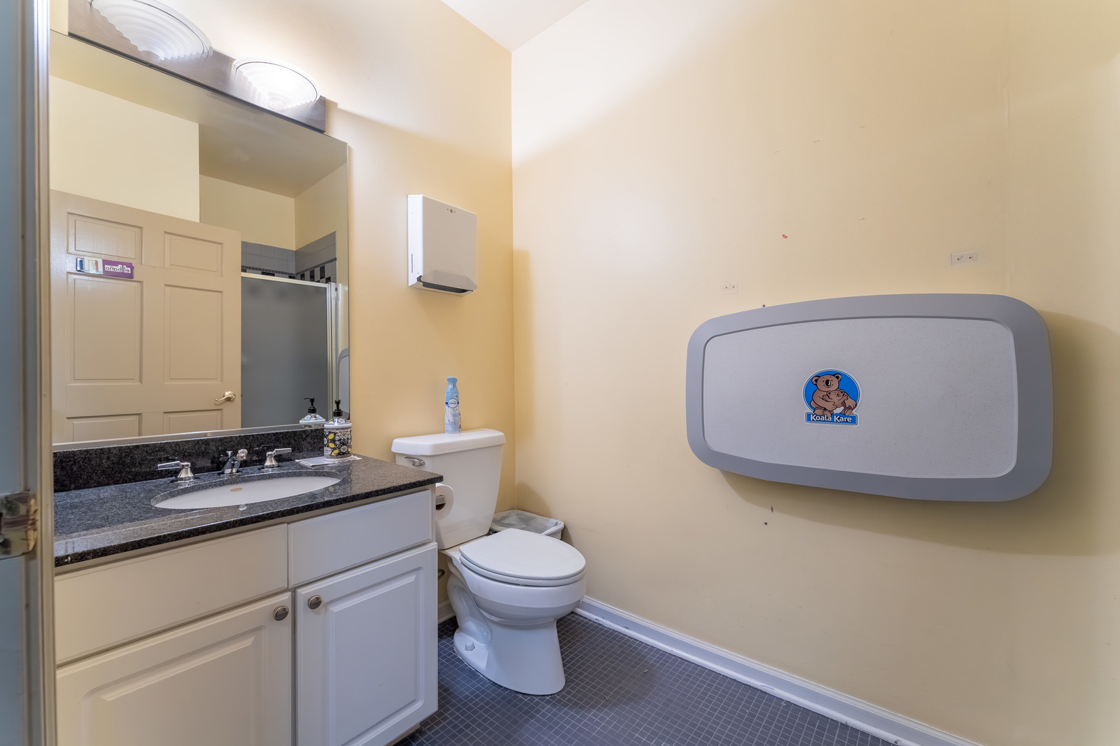 2836 North Southport Avenue Chicago IL 60657