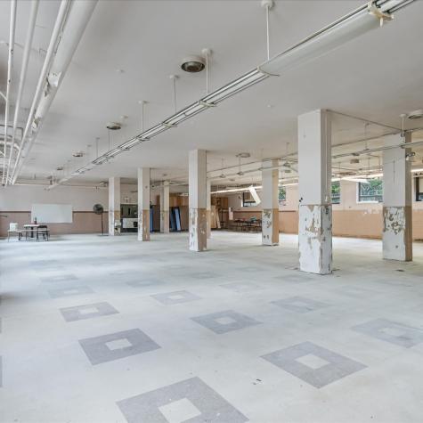 8231 South South Shore Drive Chicago IL 60617