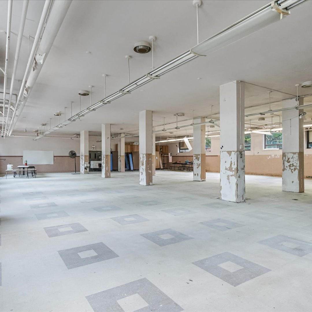 8231 South South Shore Drive Chicago IL 60617