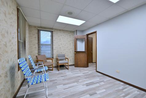 442 North Lake Street N Aurora IL 60506