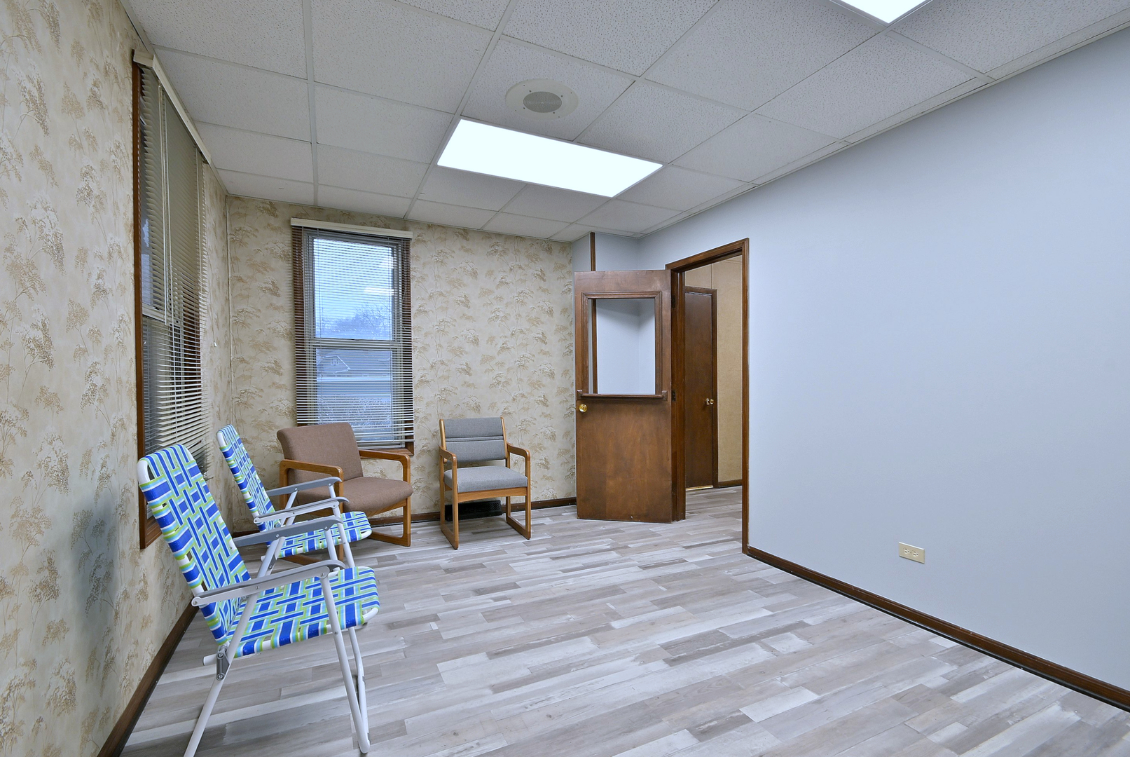 442 North Lake Street N Aurora IL 60506