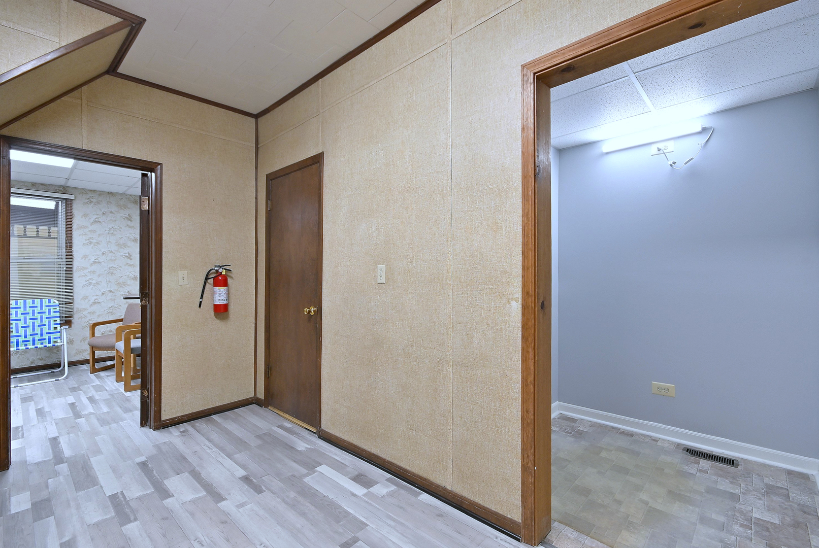 442 North Lake Street N Aurora IL 60506