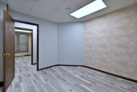 442 North Lake Street N Aurora IL 60506