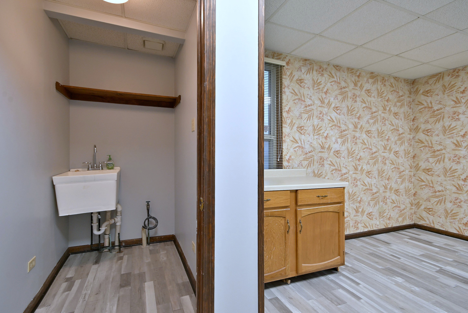 442 North Lake Street N Aurora IL 60506