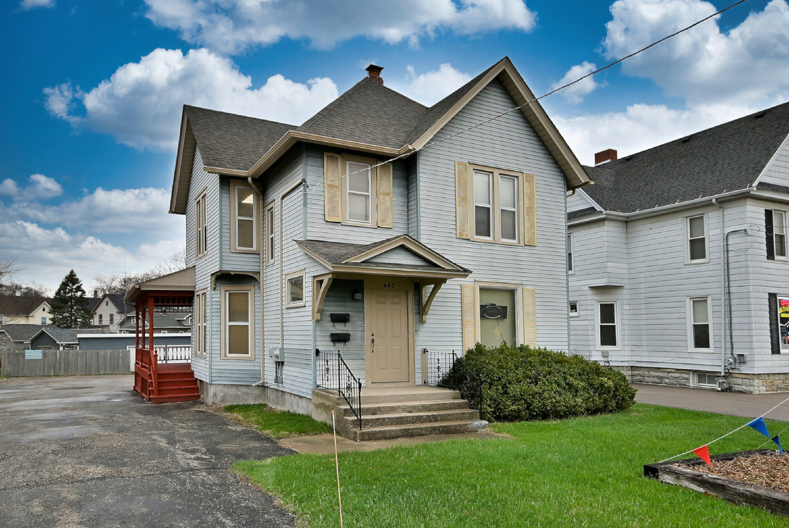 442 North Lake Street N Aurora IL 60506