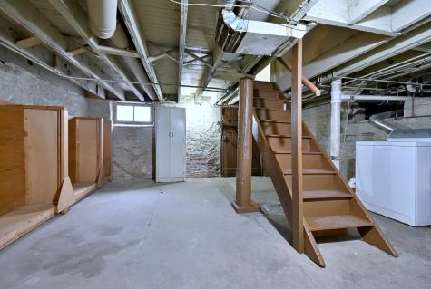 442 North Lake Street N Aurora IL 60506