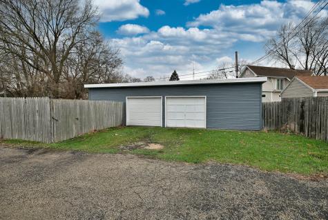 442 North Lake Street N Aurora IL 60506