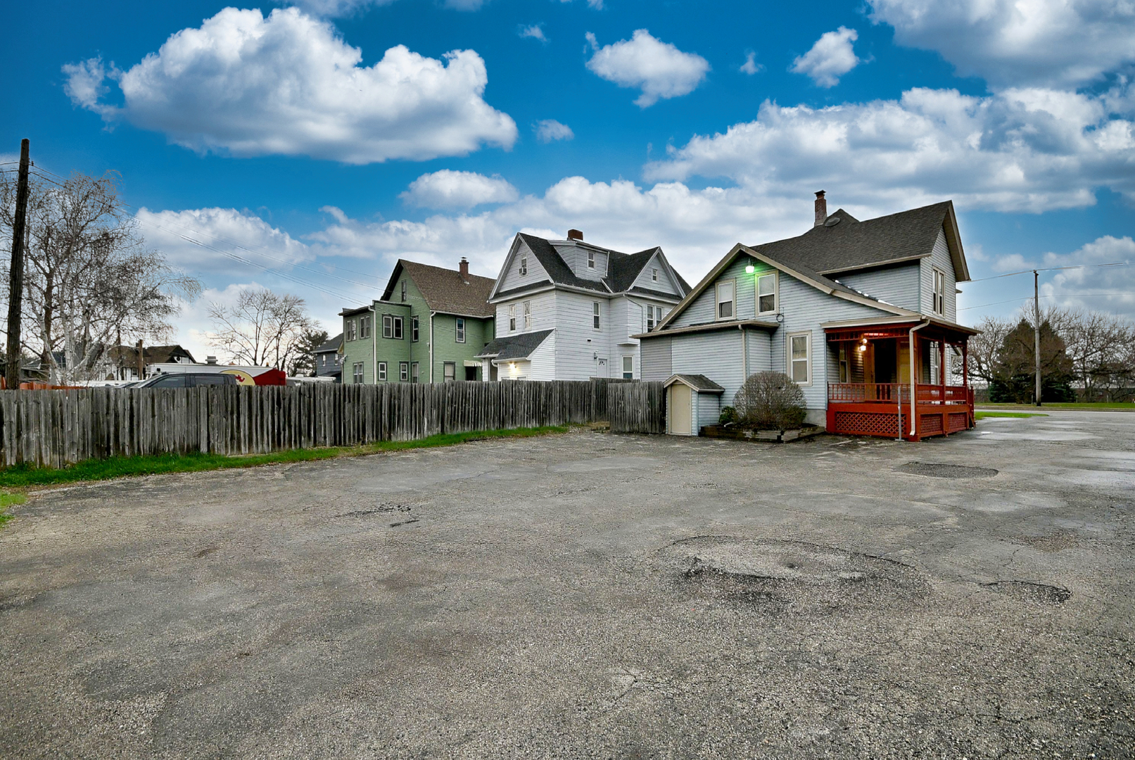 442 North Lake Street N Aurora IL 60506