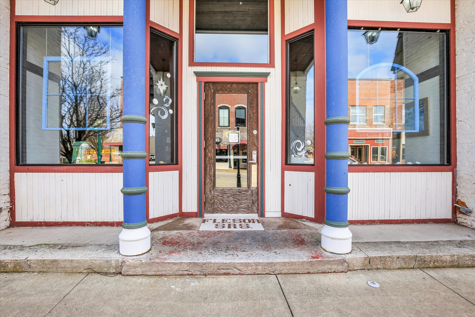 103 & 105 West Sale Street Tuscola IL 61953
