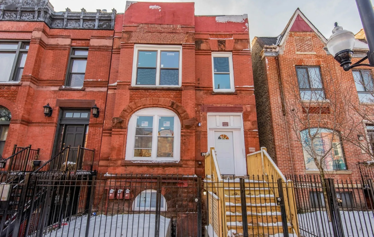 2935 West Warren Boulevard Chicago IL 60612