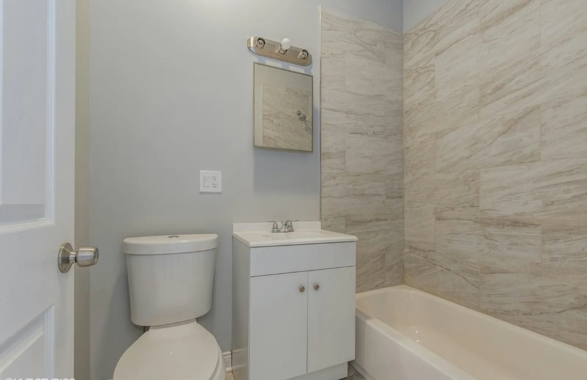 2935 West Warren Boulevard Chicago IL 60612