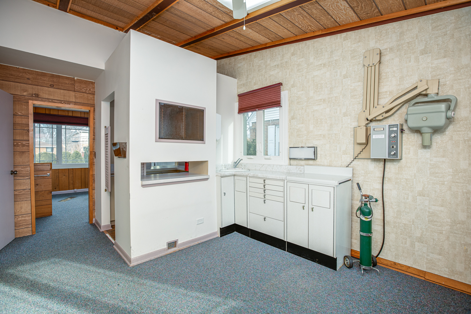 1825 East Roosevelt Road Wheaton IL 60187
