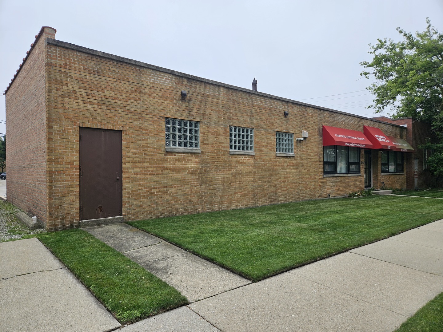 8107 Ridgeway Avenue N Skokie IL 60076