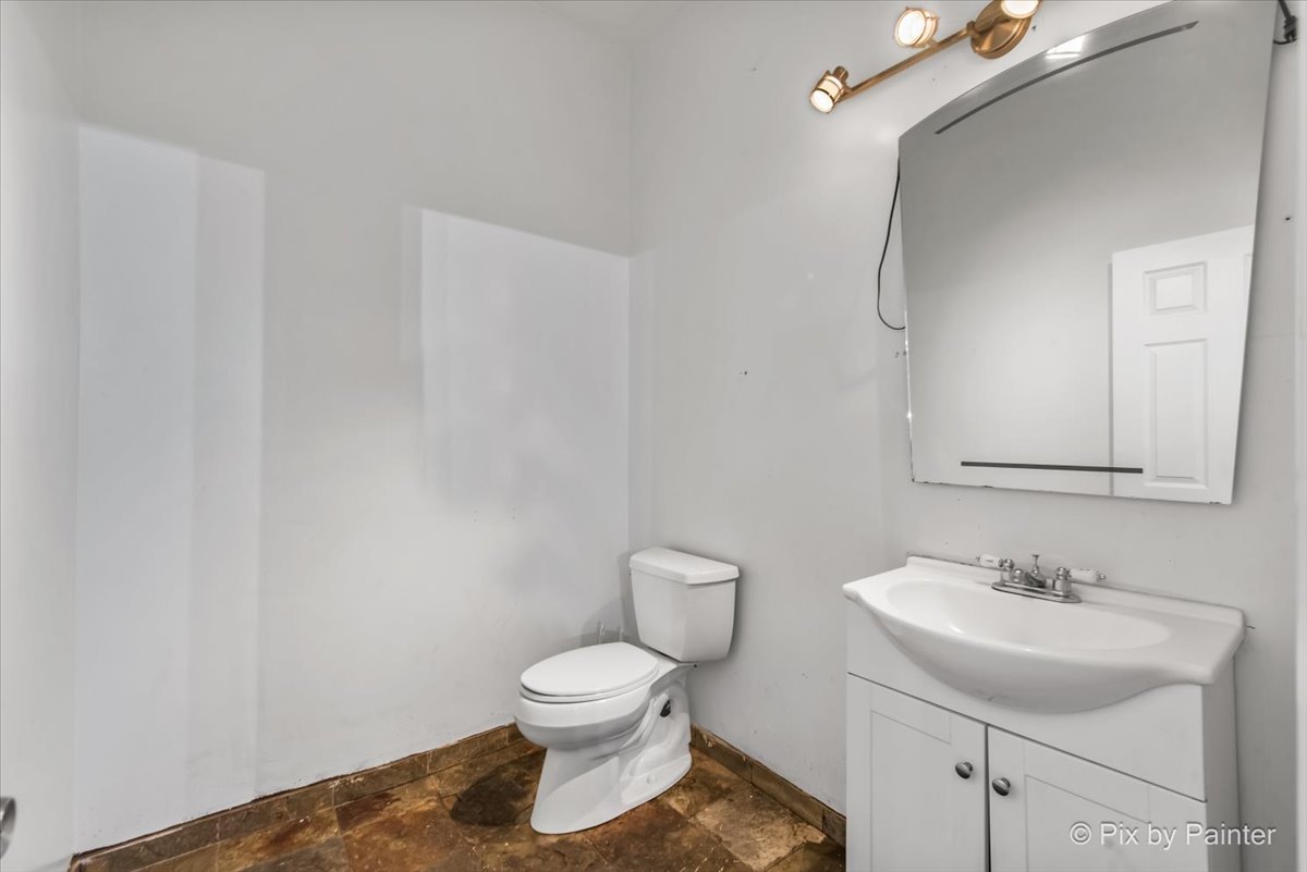 2710 West Chicago Avenue Chicago IL 60638