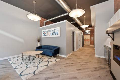2136 West Belmont Avenue Chicago IL 60618